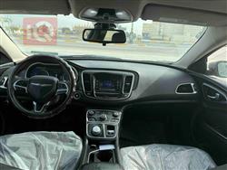 Chrysler 200
